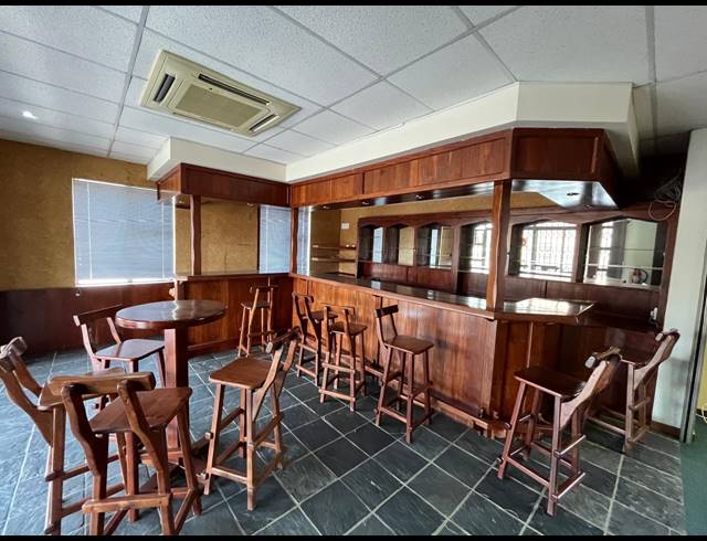 840M² OFFICE FOR SALE IN NOORDWYK